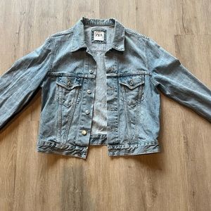 Boxy denim jacket. Size medium, used quality.